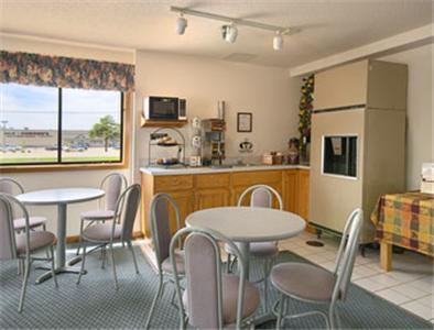 Motel Super 8 By Wyndham Long Prairie Restaurant foto